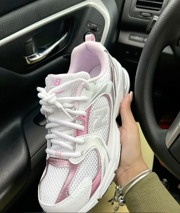 New Balance 530 Blanc Rose