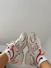 New Balance 530 Beige Red