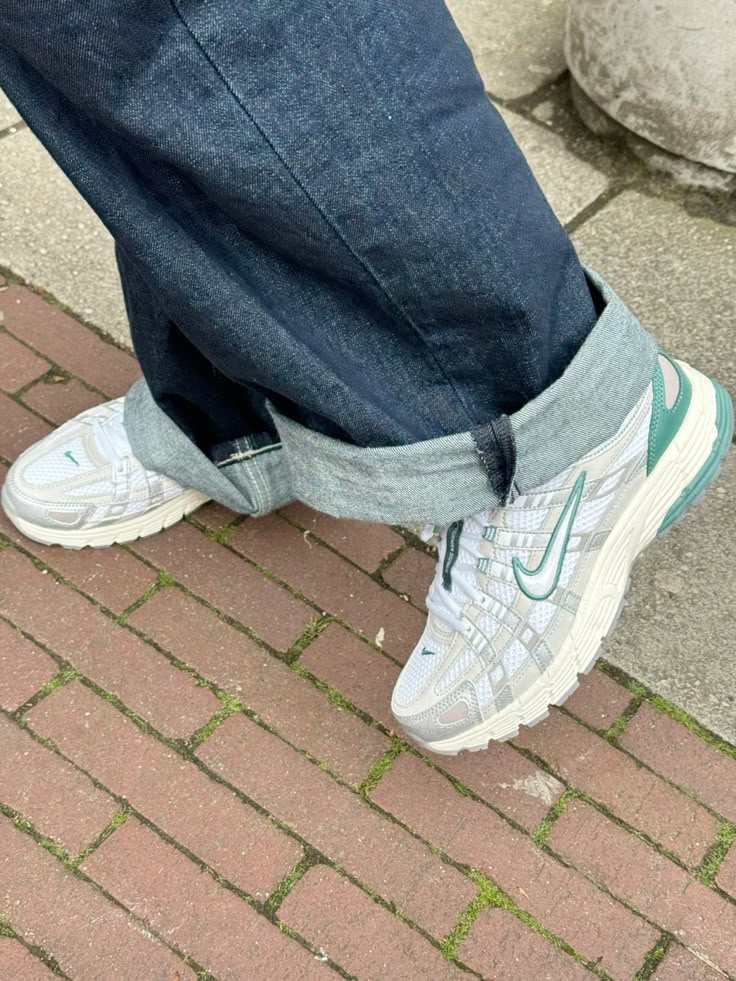 Nike P-6000 Premium Light Bone Bicoastal Green