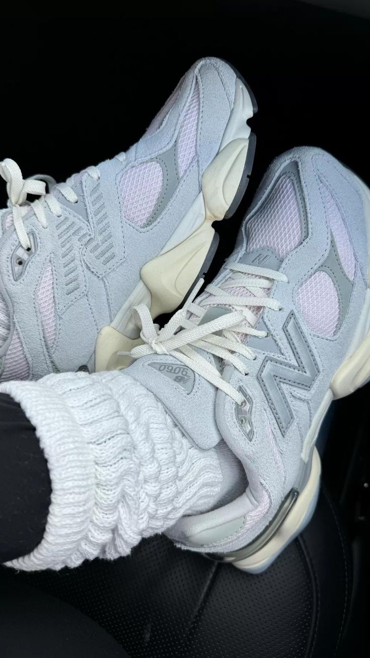 New Balance 9060 Granite Pink