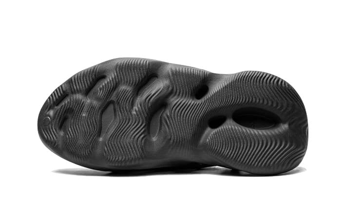 Adidas Yeezy Foam RNNR Onyx - dropsnkrs
