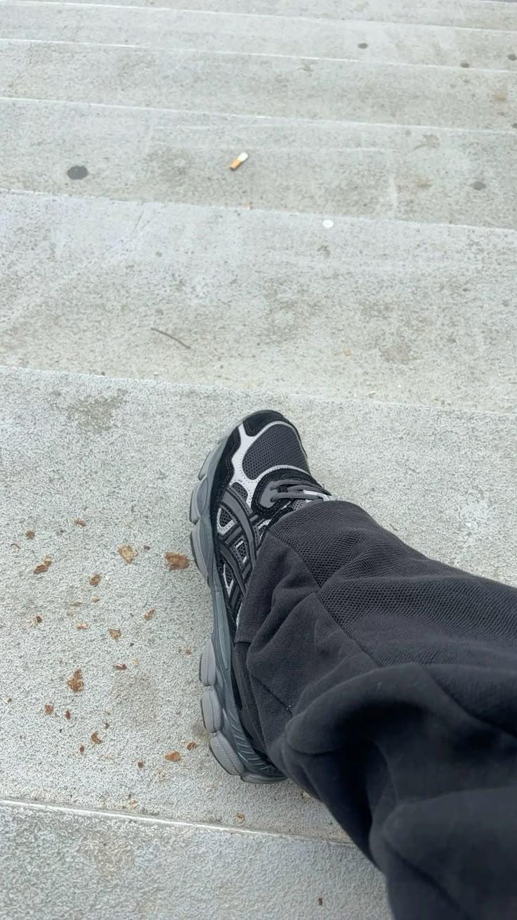 ASICS Gel NYC Graphite Grey Black