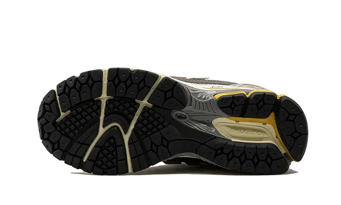 New Balance 1906R Licorice