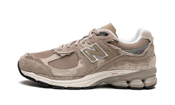 New Balance 2002R Protection Pack Beige - dropsnkrs
