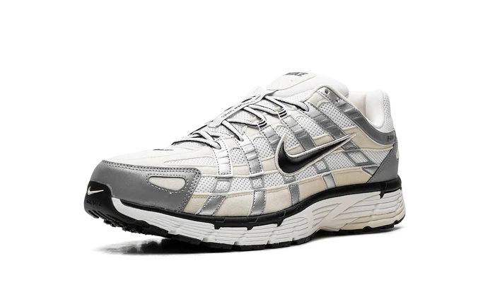 Nike P-6000 Lait de coco Argent métallisé