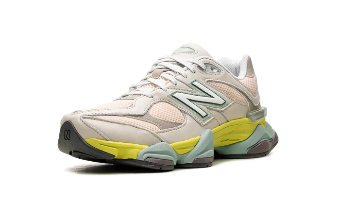 New Balance 9060 Moonbeam Vintage Rose Lime